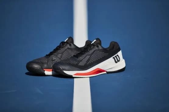 Jakie buty do tenisa ziemnego wybrać, aby uniknąć kontuzji?