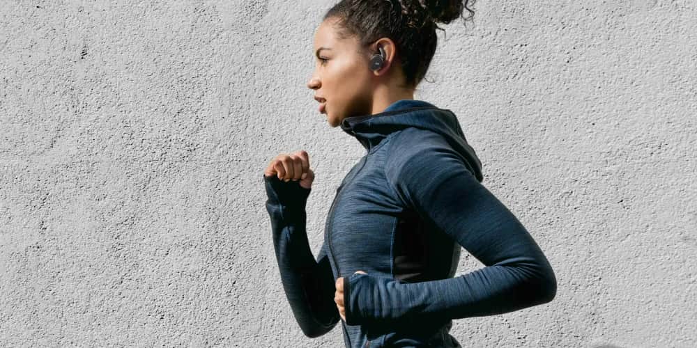 Słuchawki do biegania które nie wypadają z uszu – komfort i stabilność