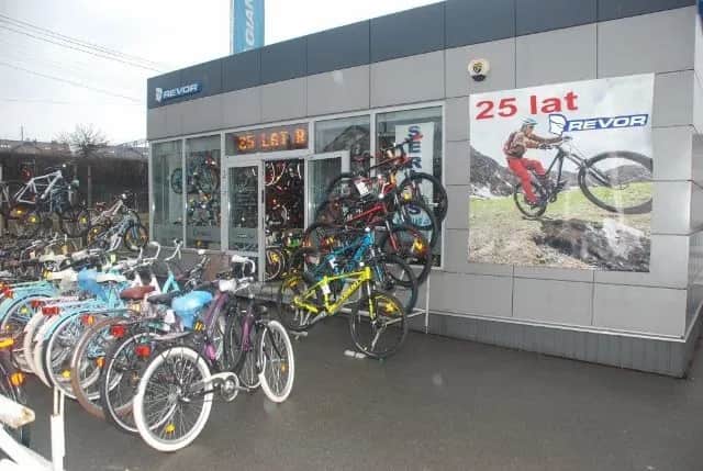 Ile kosztuje wymiana dętki w rowerze? Sprawdź ceny i porady