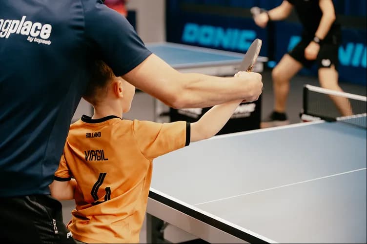 Gdzie zagrać w tenis stołowy w Krakowie? Najlepsze miejsca i oferty